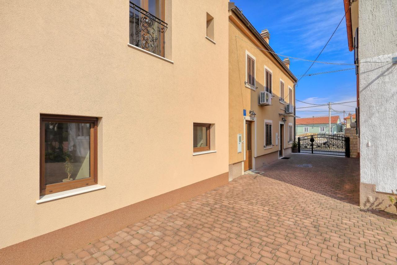 Apartment Simeone Задар Екстериор снимка